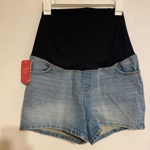 Maternity shorts NWT TARGET
